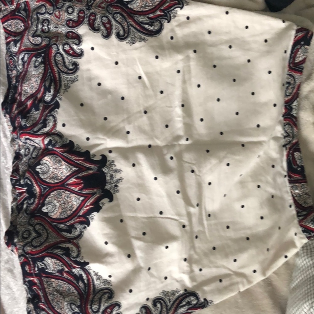 Holding horses skirt